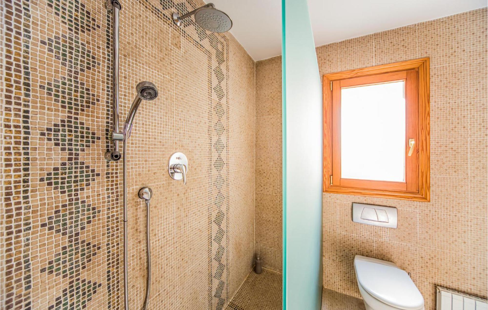 Amazing Home In Ador With Kitchenette Екстер'єр фото